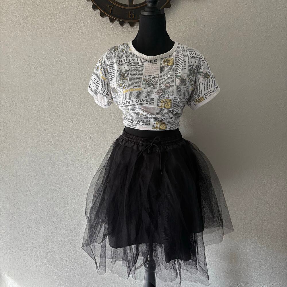 VIBE N' Cropped "Wildflower" T-Shirt XL Newspaper Print Subliminal Hippie Urban